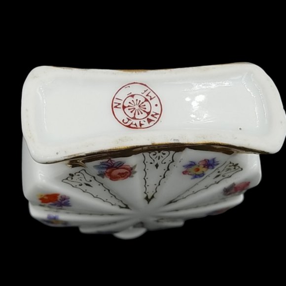 Vintage Pair Milk Glass Hand Painted Scent Bottles Japan - Picture 7 of 7